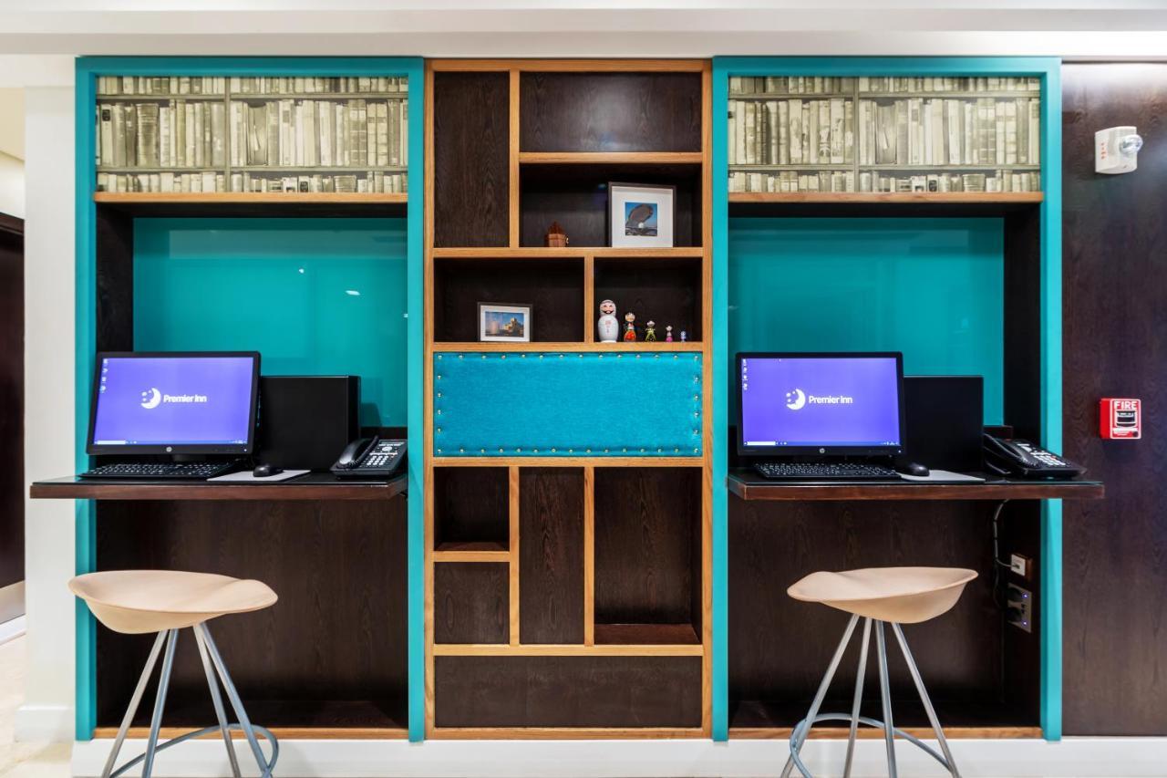 Premier Inn Doha Airport Екстериор снимка